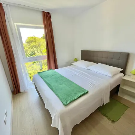 Villa Evita Apartments Prozura Exterior photo