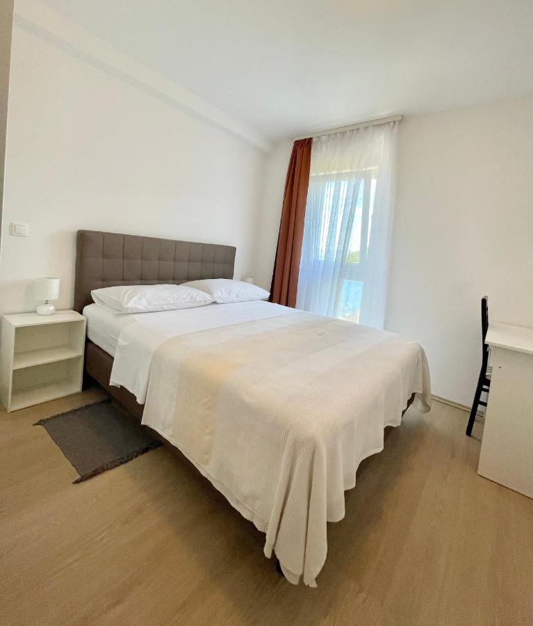 Evita Apartament *
