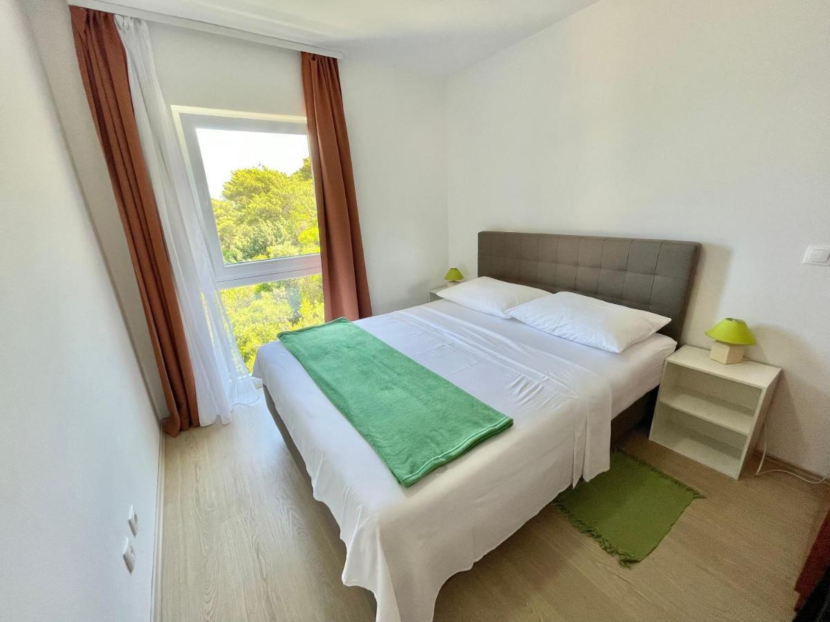 Evita Apartment Prožura